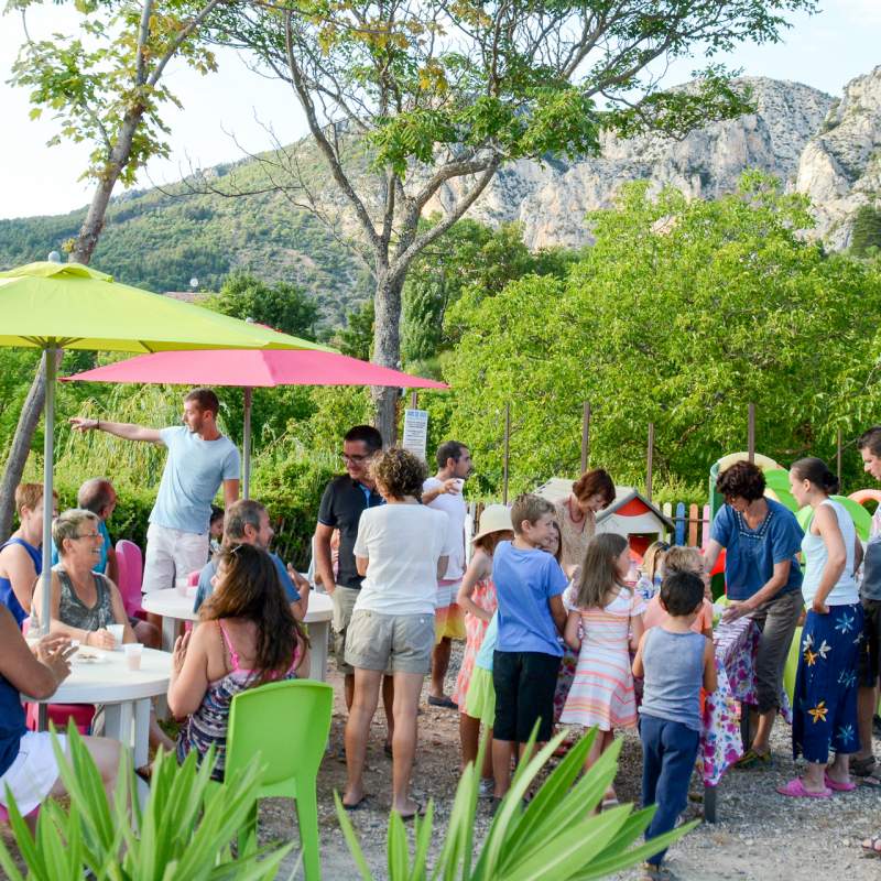 camping avec services de qualite a moustiers sainte marie